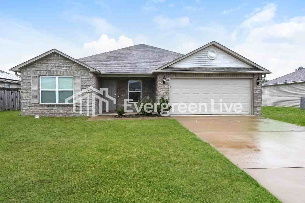 124 Sunland Dr