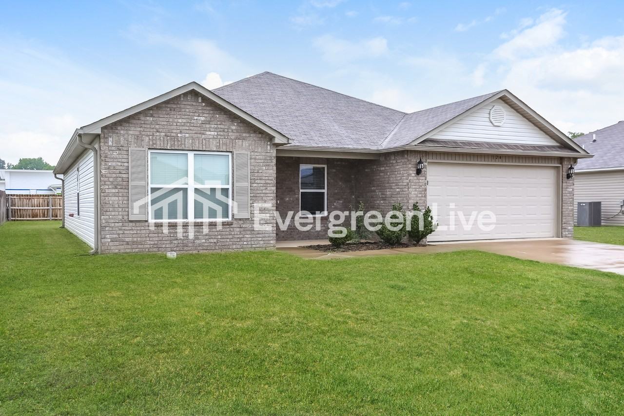 124 Sunland Dr - Photo 2 of 15