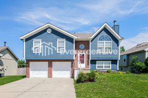 featured image of 11127 N Lewis Ave