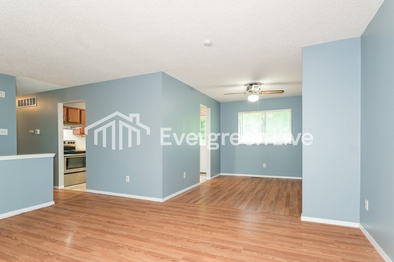 1333 Nutmeg Dr - Photo 3 of 15