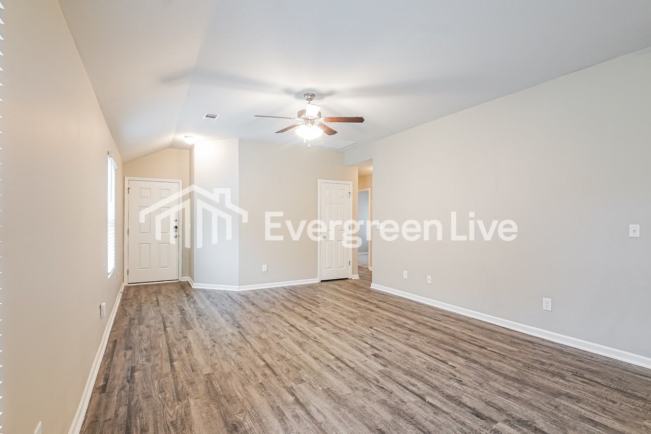 12629 Waterbury Cv - Photo 3 of 14