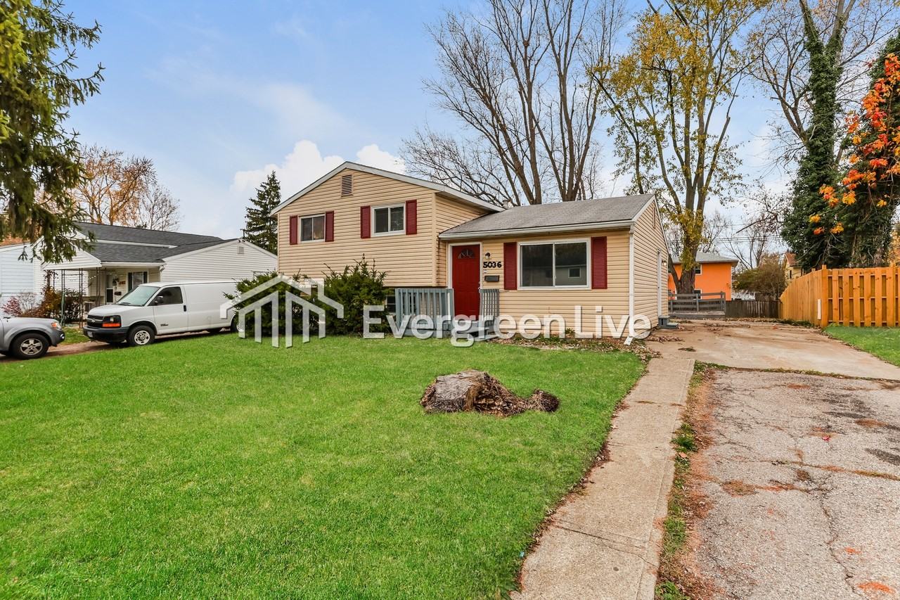 5036 Albany Dr - Photo 2 of 15