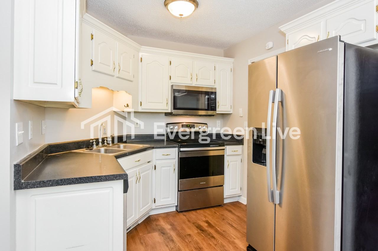 121 Lamirda Ct Nw - Photo 6 of 14