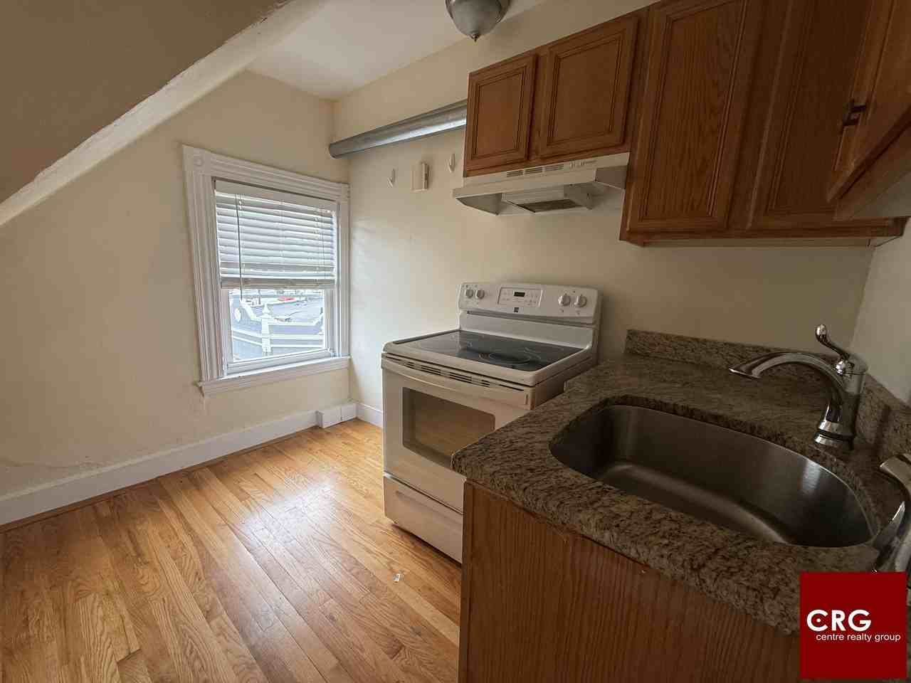 5 Summit Ave #U3 - Photo 6 of 12