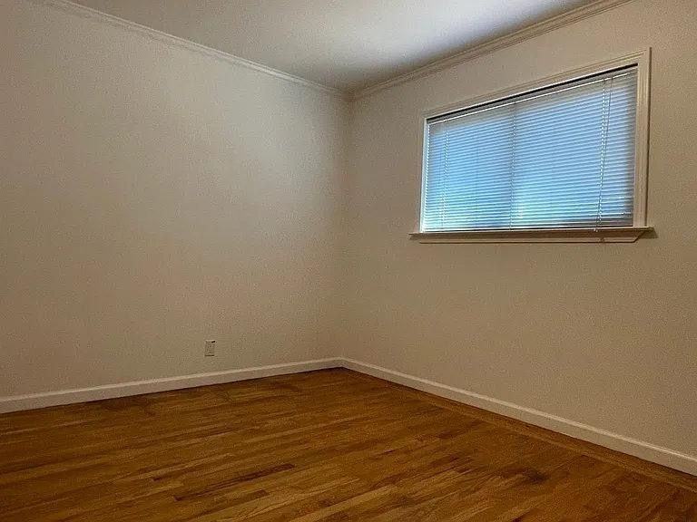 1210 Santa Paula Ave - Photo 4 of 12