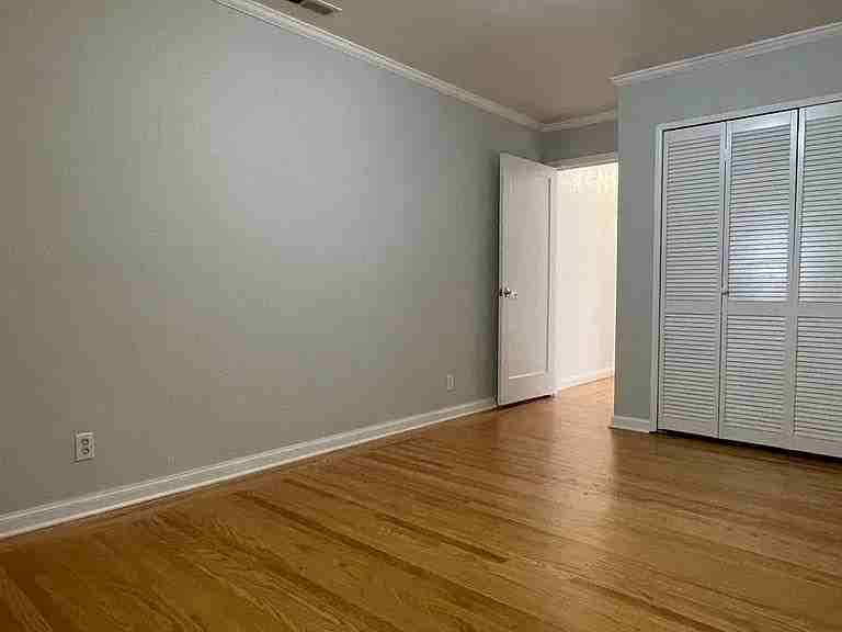 1210 Santa Paula Ave - Photo 6 of 12