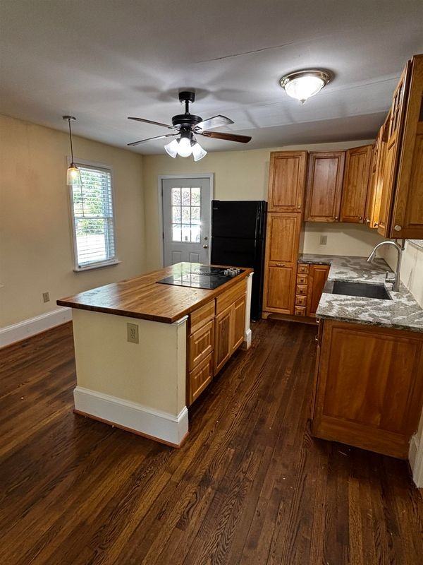 23 Ashuelot St ##A