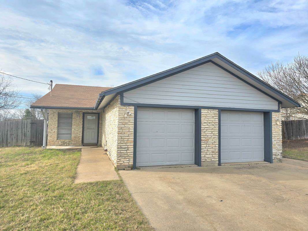 15208 Spring Hill Ln ##A - Photo 2 of 21