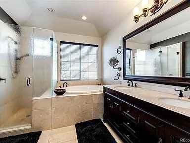 3383 Mount Royal Dr - Photo 6 of 39