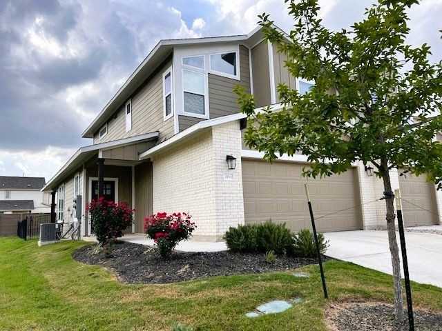 20504 Haygrazer Way Unit A - Photo 3 of 3