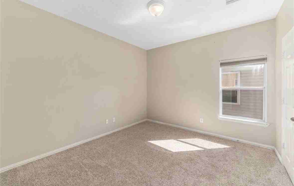 1332 Dorothy St - Photo 2 of 29