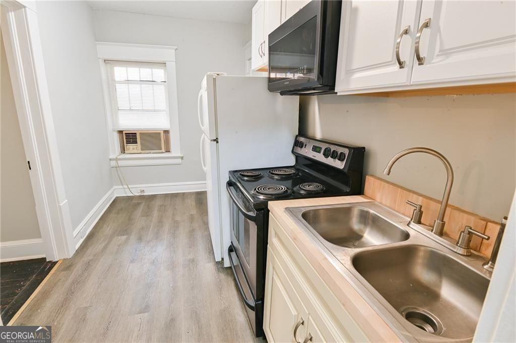 340 W Washington St - Photo 6 of 7
