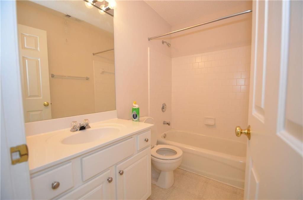 4407 Weham Ct - Photo 6 of 50