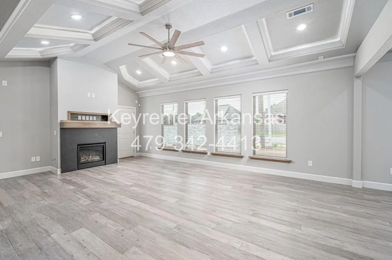 400 Sw Ramsey Ln - Photo 2 of 31