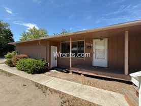2909-2911 E Rockwell - Photo 1 of 1