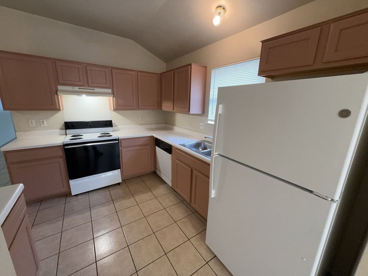1604 Grey Fox Trl - Photo 6 of 22