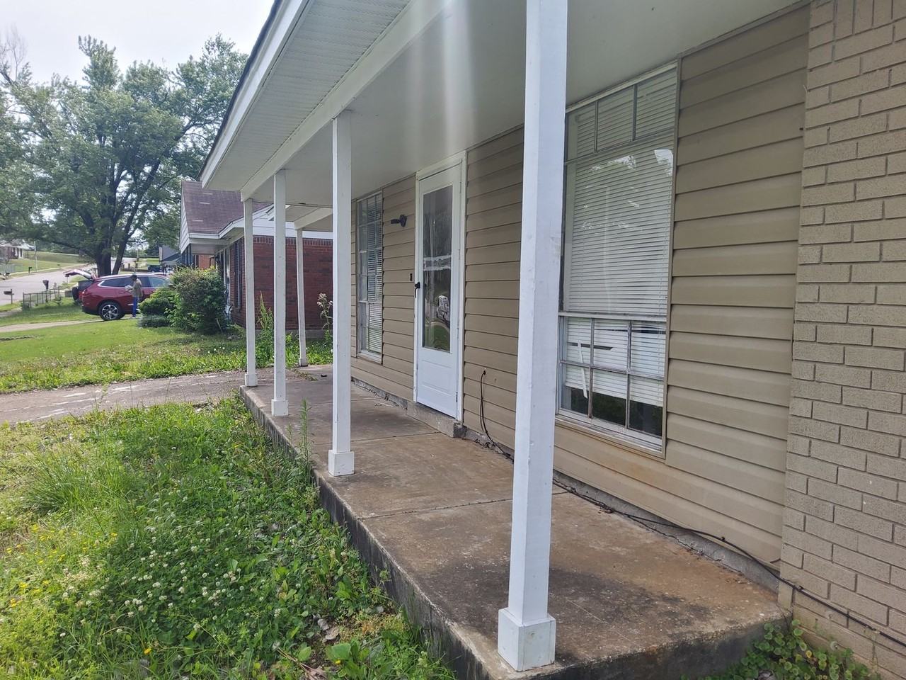 2771 Northmeade Ave - Photo 3 of 28