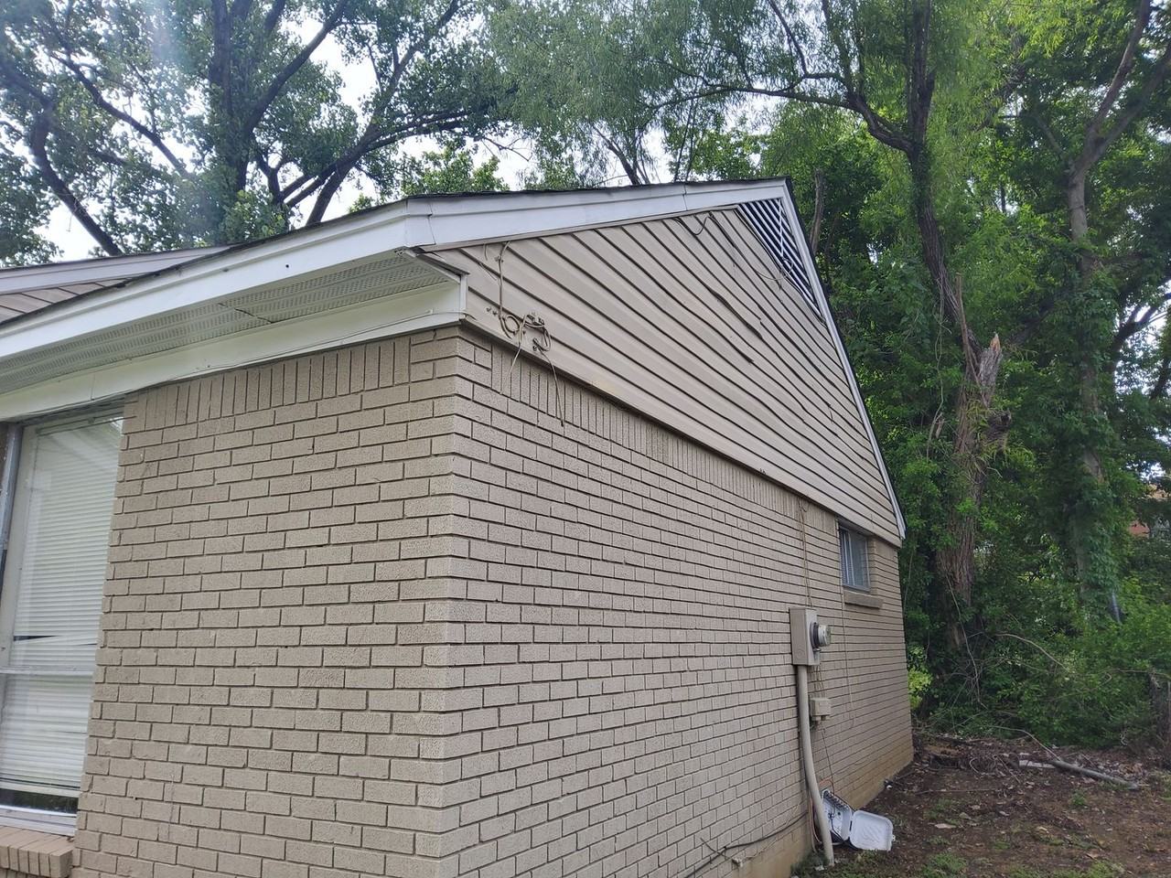 2771 Northmeade Ave - Photo 4 of 28