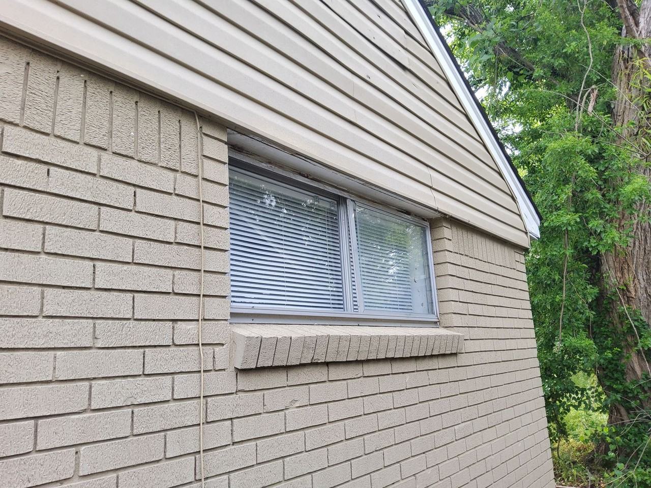 2771 Northmeade Ave - Photo 6 of 28
