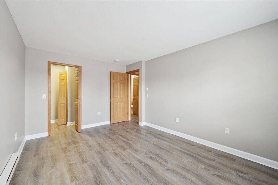 4111 Harvest Ln - Photo 2 of 6