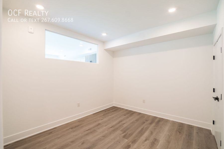 1420 Point Breeze Avenue - Photo 6 of 38