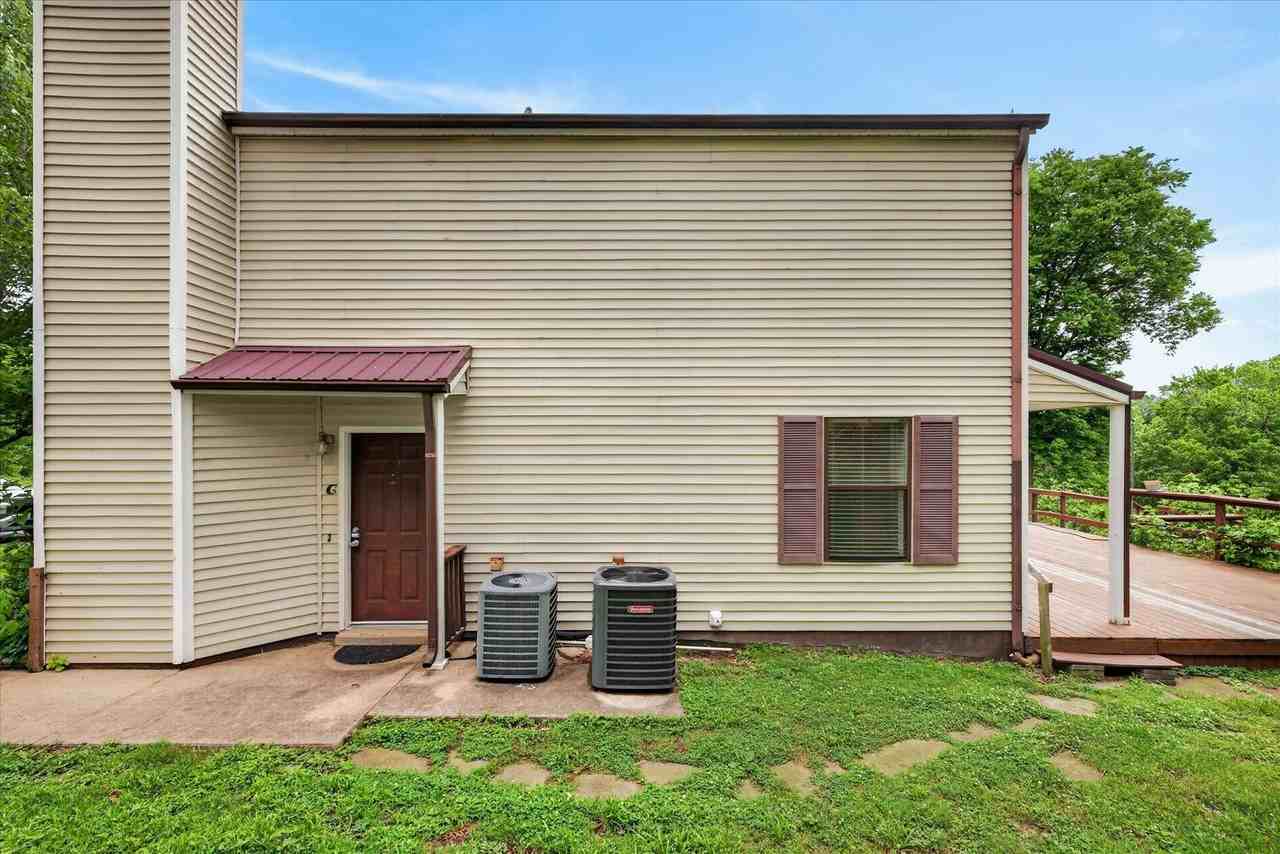 921 Kingsbury Dr