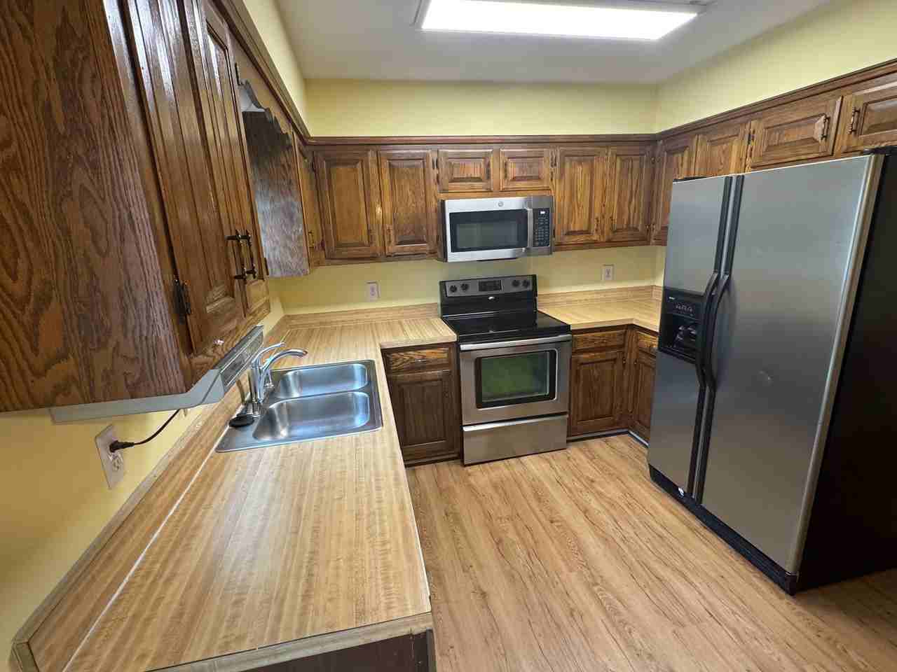 834 Brentwood Pt - Photo 7 of 16