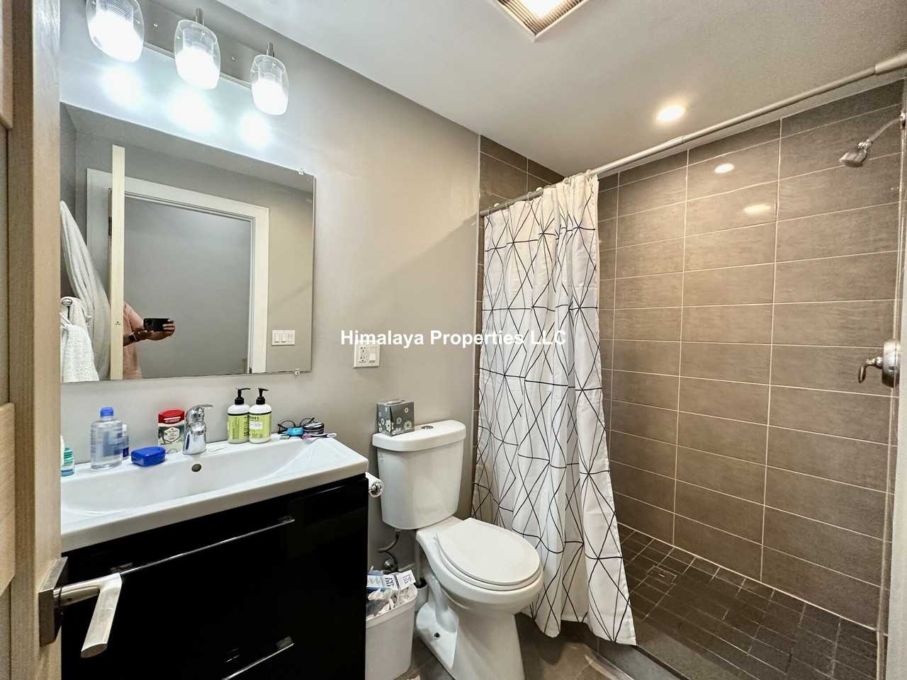 407 Dudley St #4 - Photo 7 of 8