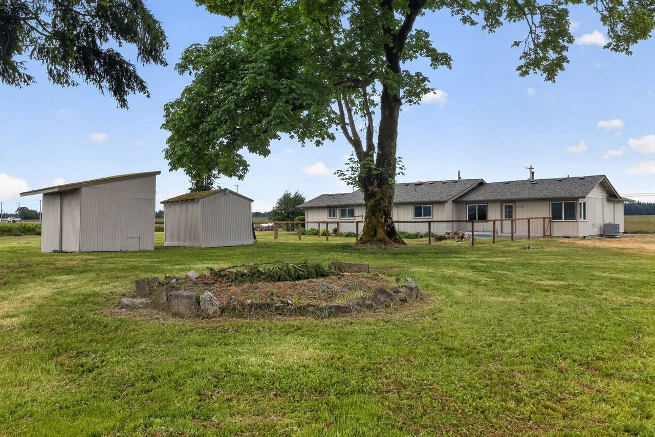 32303 Nw Zion Church Rd - Photo 3 of 16