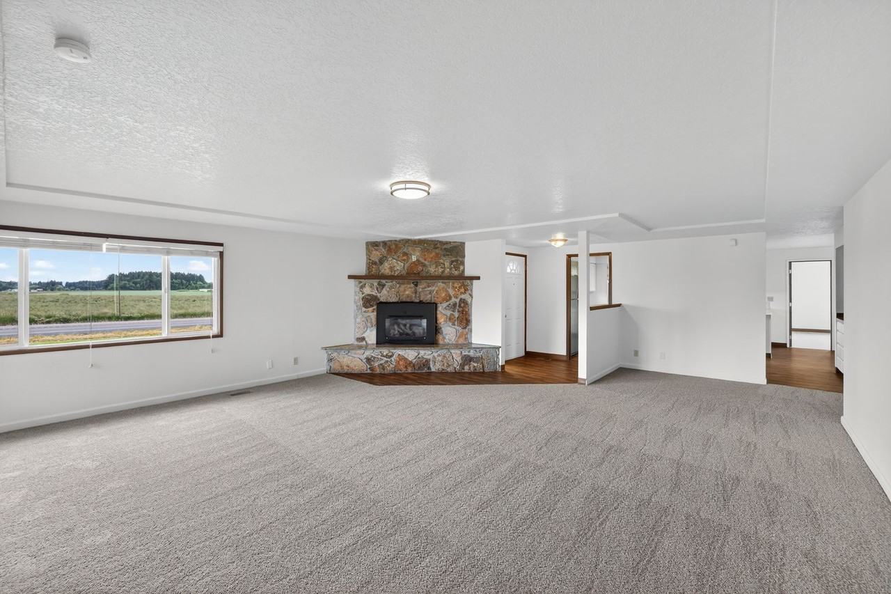 32303 Nw Zion Church Rd - Photo 6 of 16
