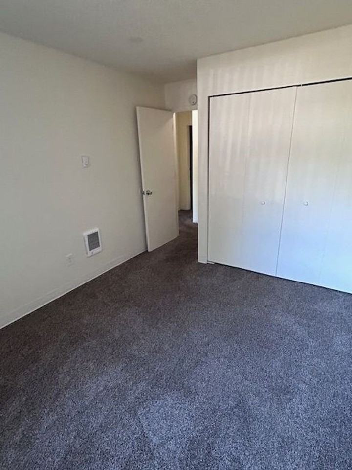 Braemont Terrace - Photo 6 of 25