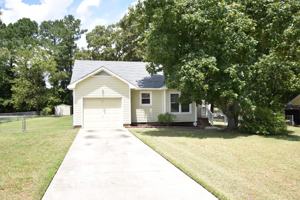 featured image of 121 Sprucepine Dr
