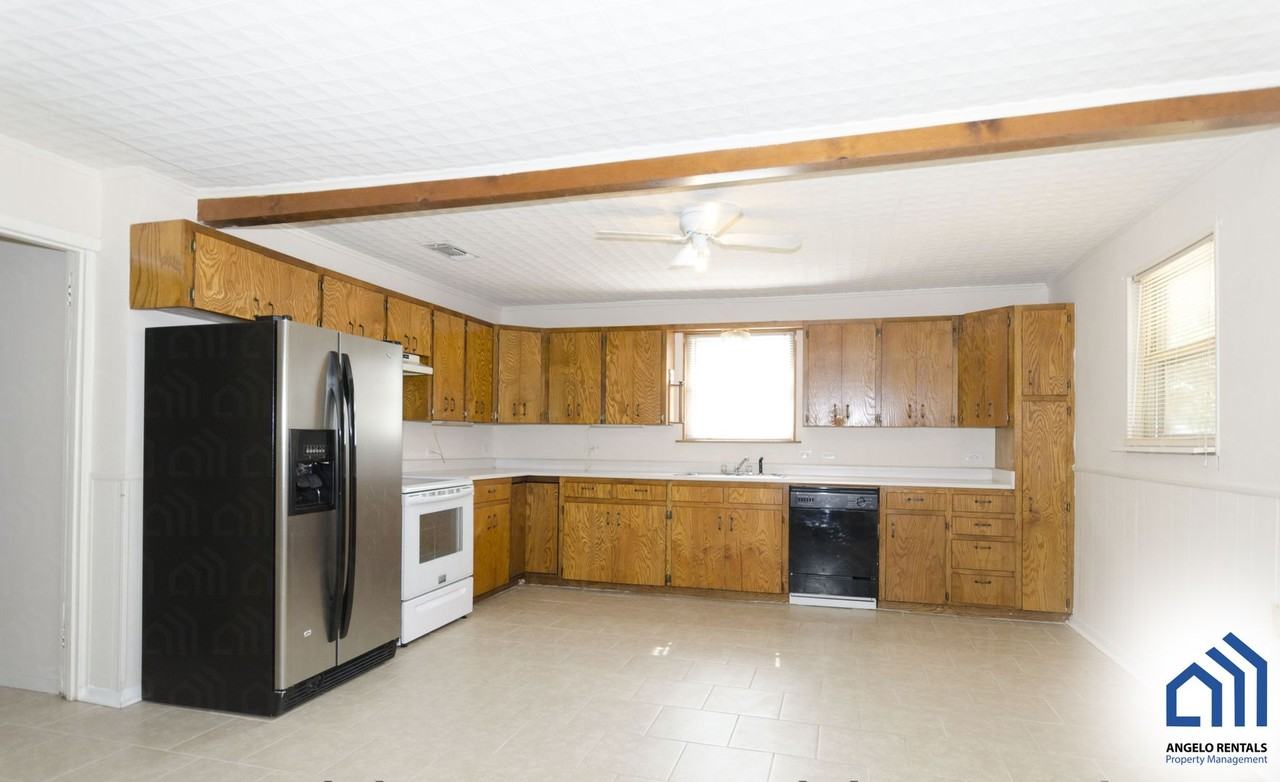 4422 Bowie St - Photo 2 of 13