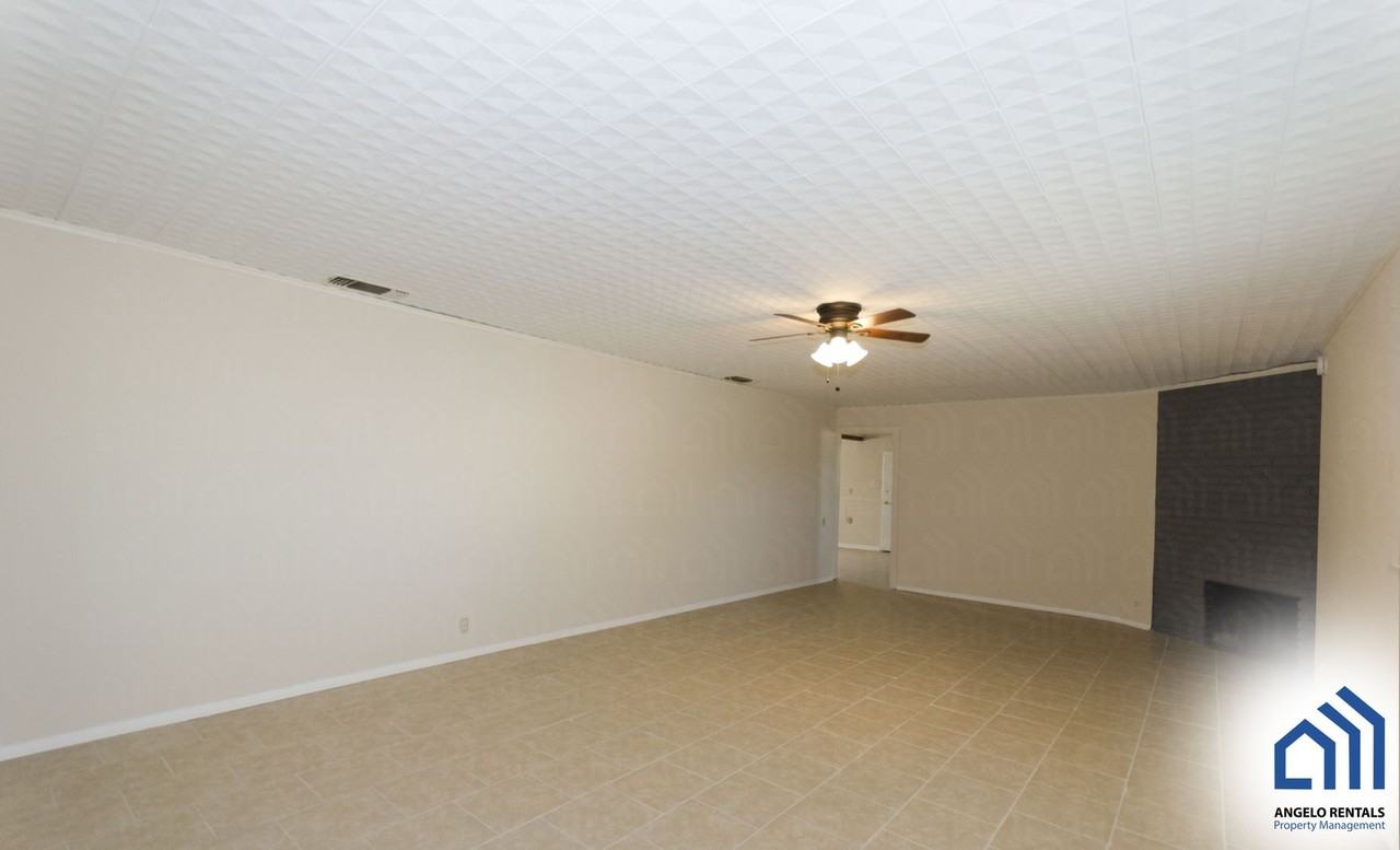 4422 Bowie St - Photo 6 of 13