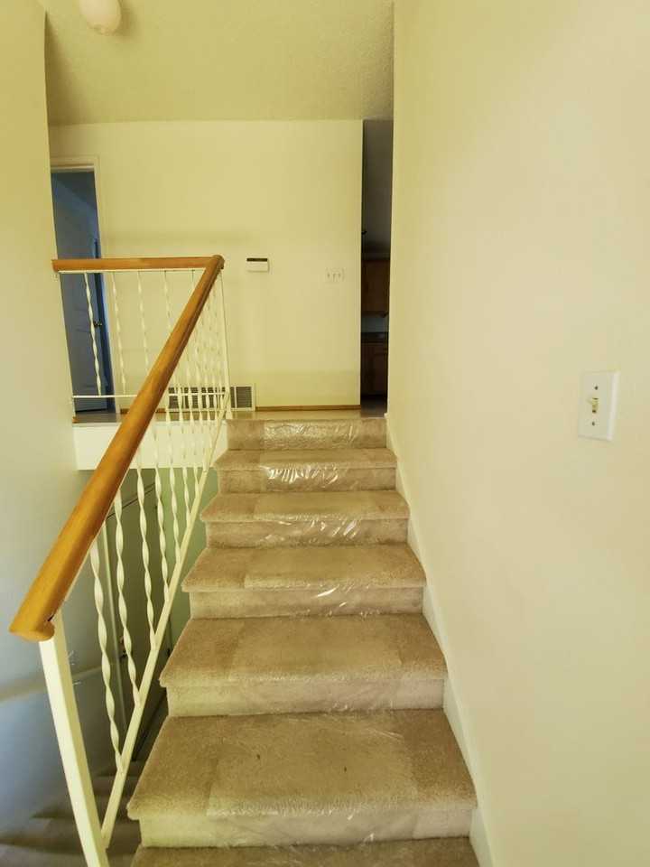 3070 Seiford Ave Se - Photo 3 of 34