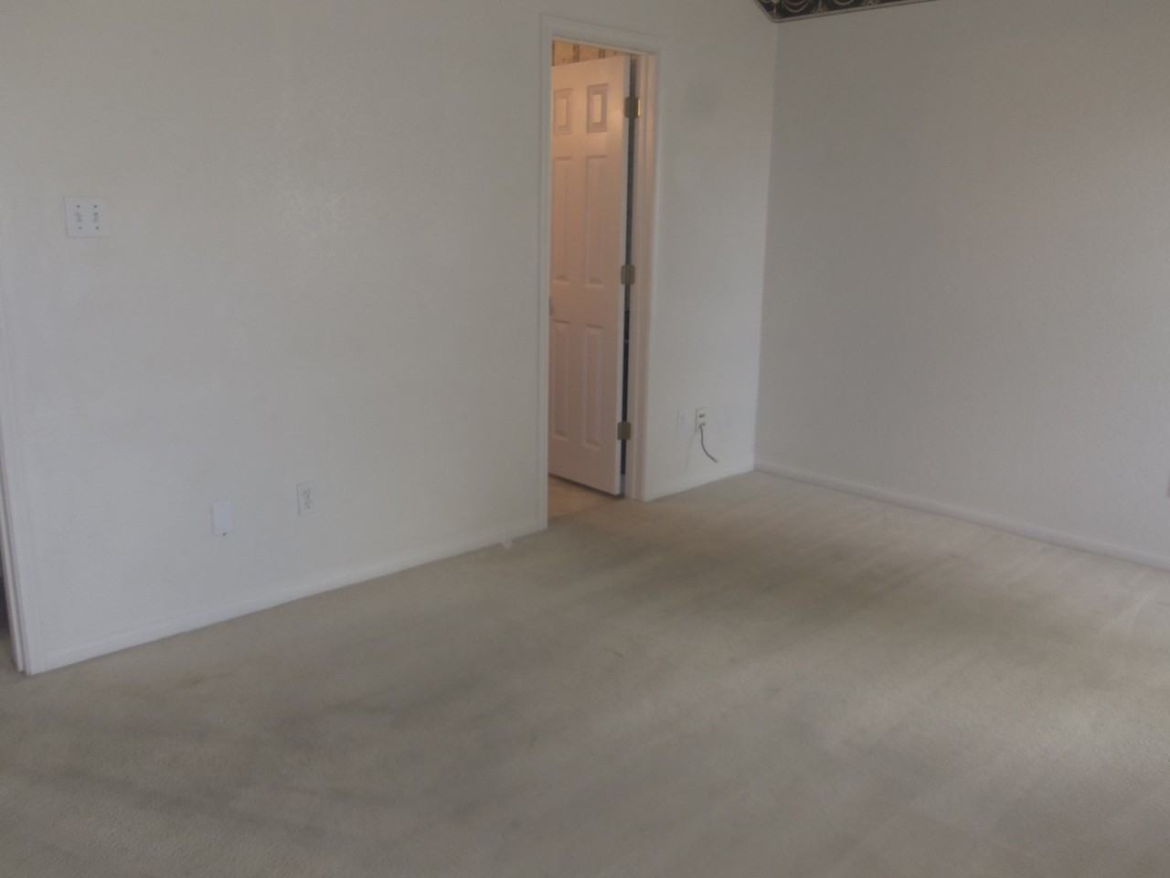 4201 Windwood Dr - Photo 2 of 25