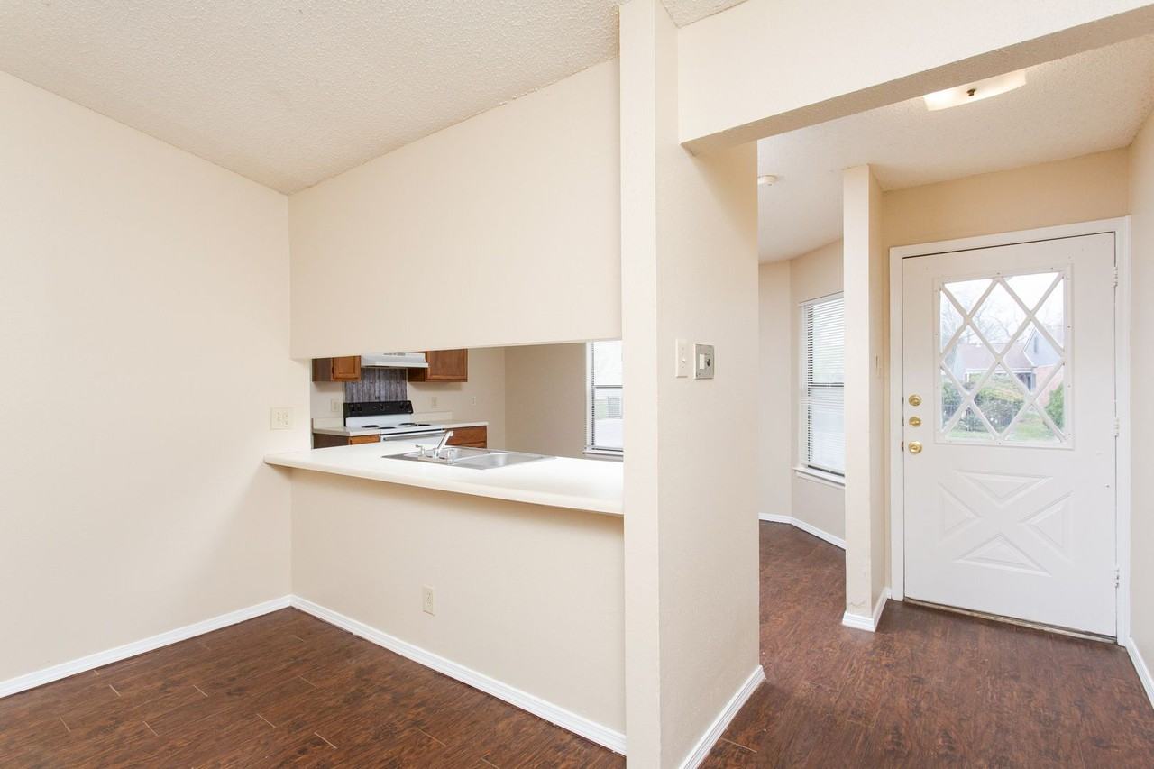 6339 Village Clb - Photo 5 of 21