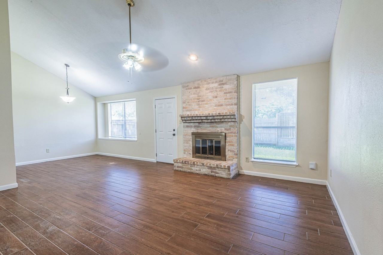 11438 Brook Meadow Dr - Photo 3 of 19