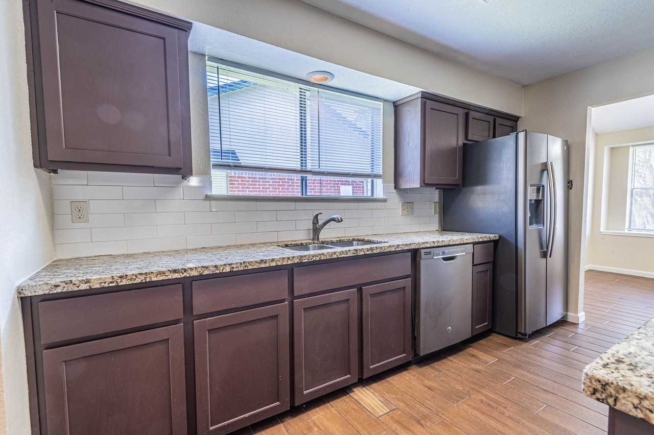 11438 Brook Meadow Dr - Photo 5 of 19
