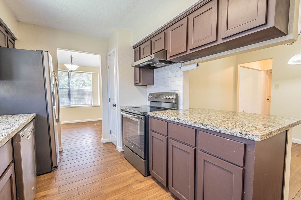 11438 Brook Meadow Dr - Photo 6 of 19