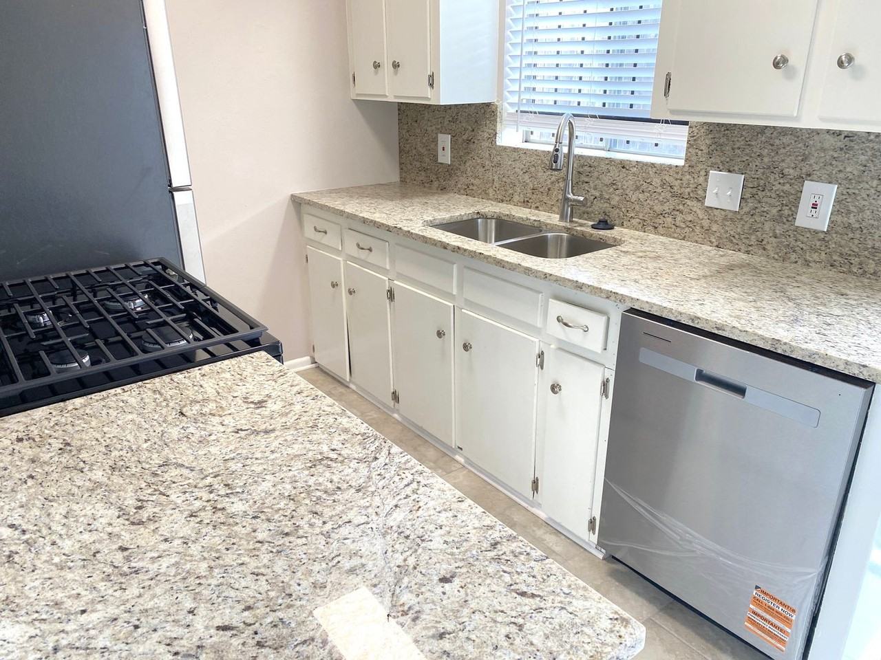 10122 Shadow Wood Dr #12 - Photo 3 of 12