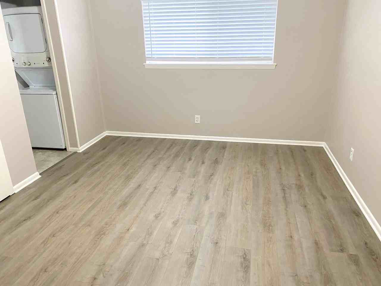 10122 Shadow Wood Dr #12 - Photo 5 of 12