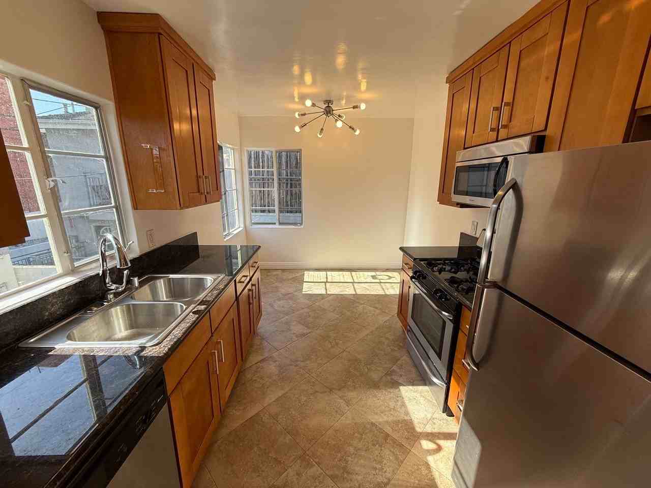 1811 N. Garfield Pl. - Photo 7 of 34