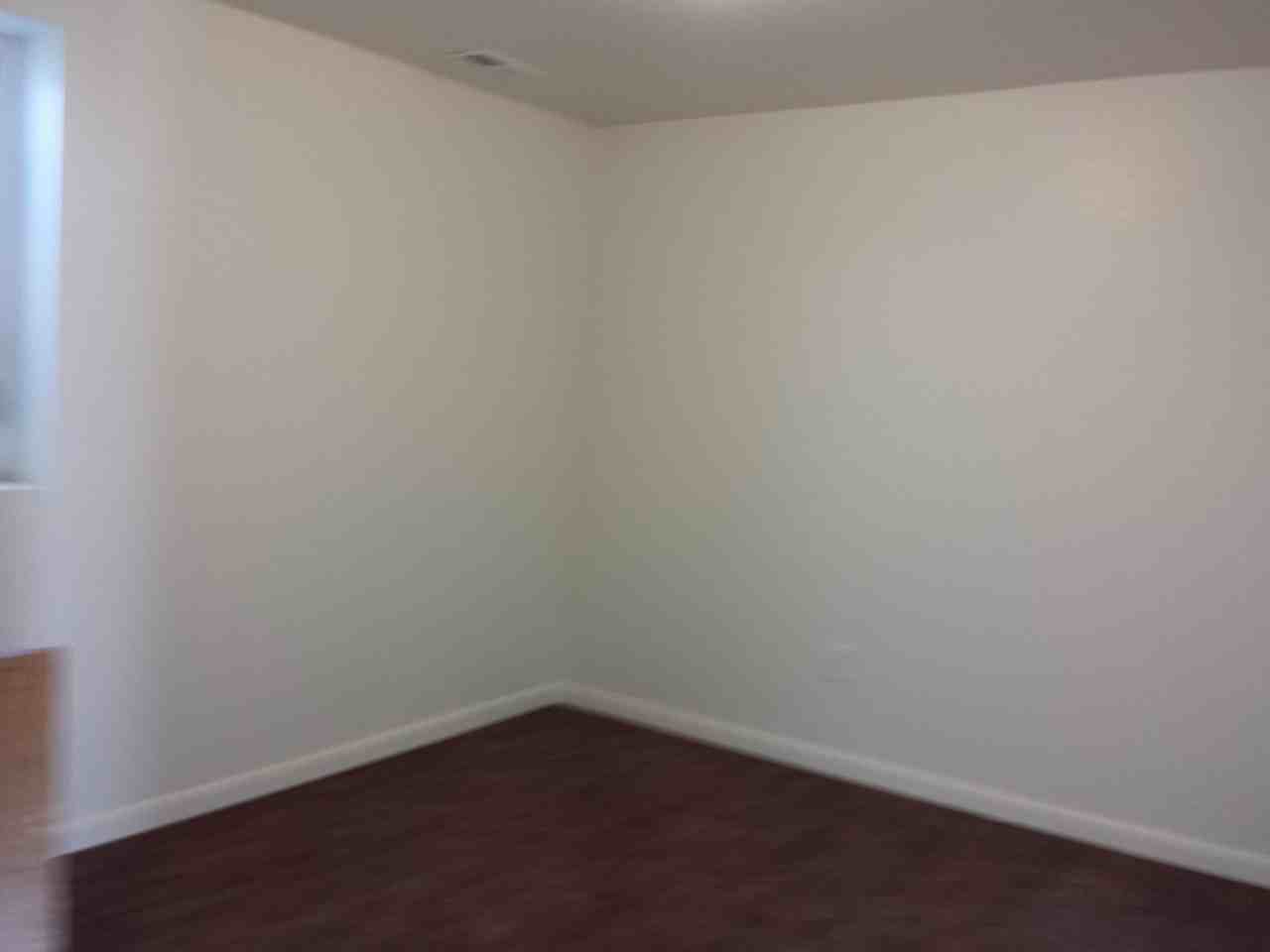 186 S Yates Way - Photo 4 of 9