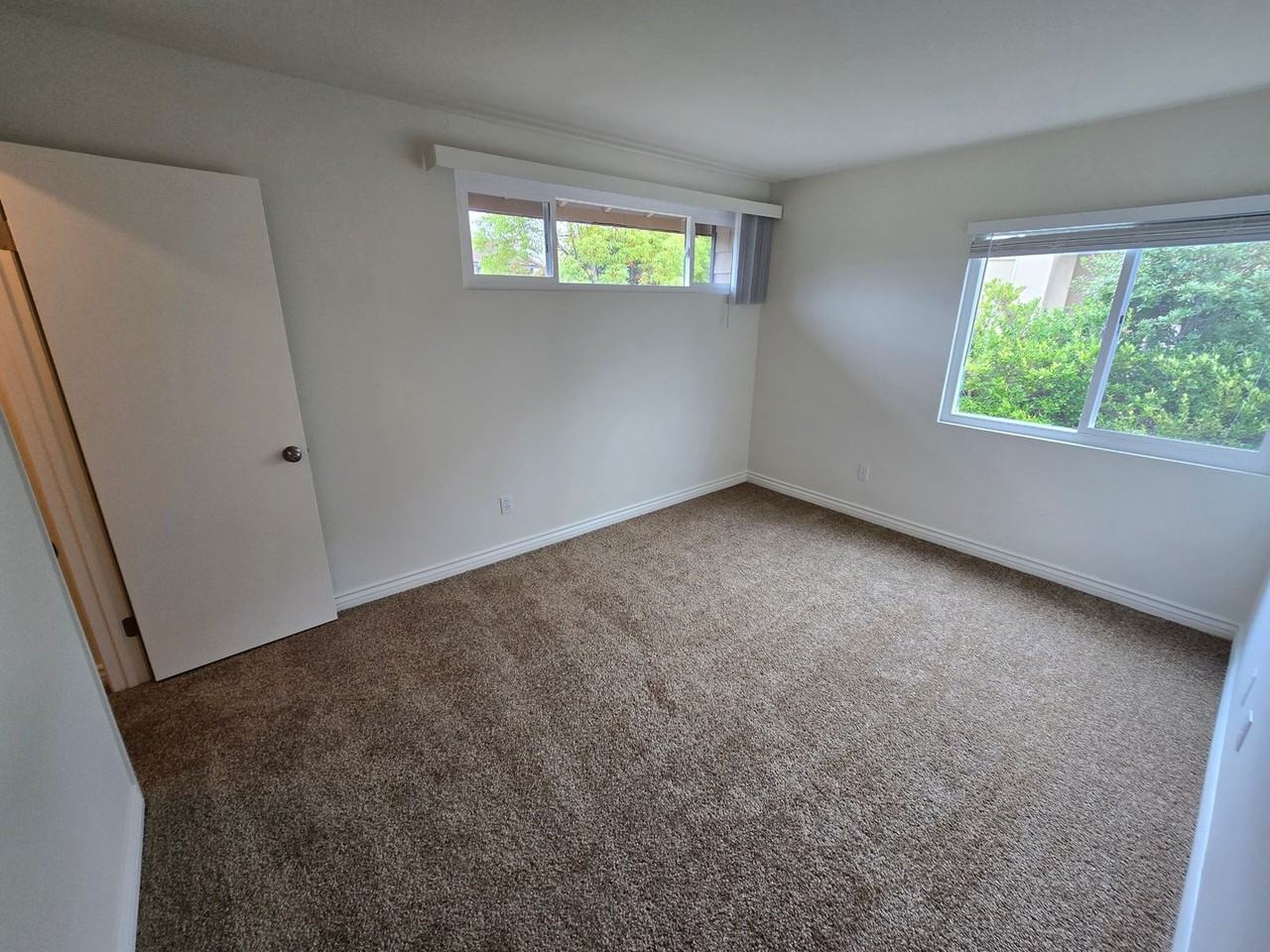 13250 Pageant Ave - Photo 4 of 27