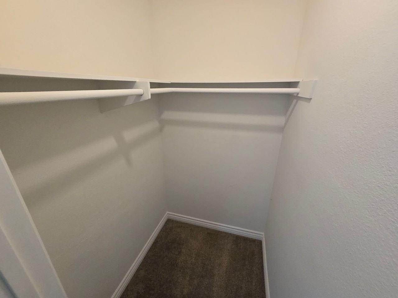 13250 Pageant Ave - Photo 5 of 27