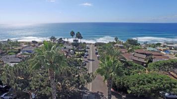 featured image of 13850 Mango Dr
