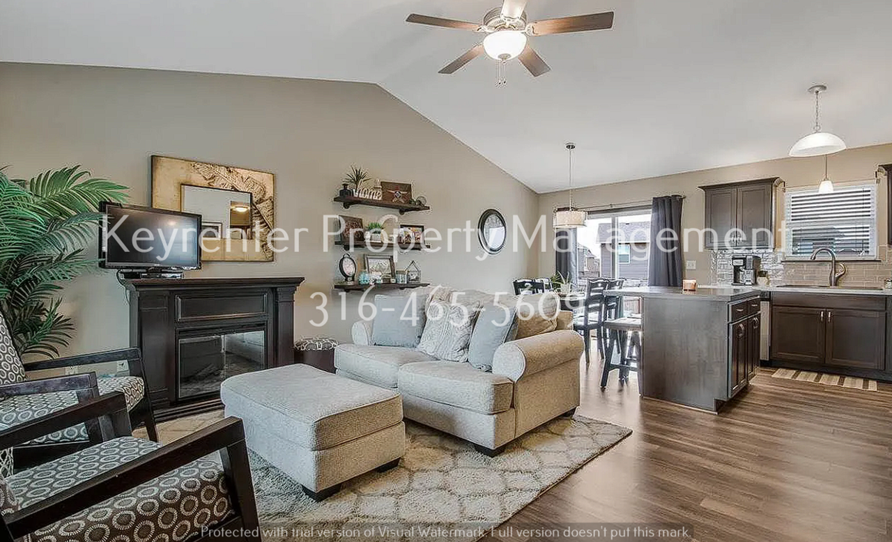1470 N Aster St - Photo 3 of 12