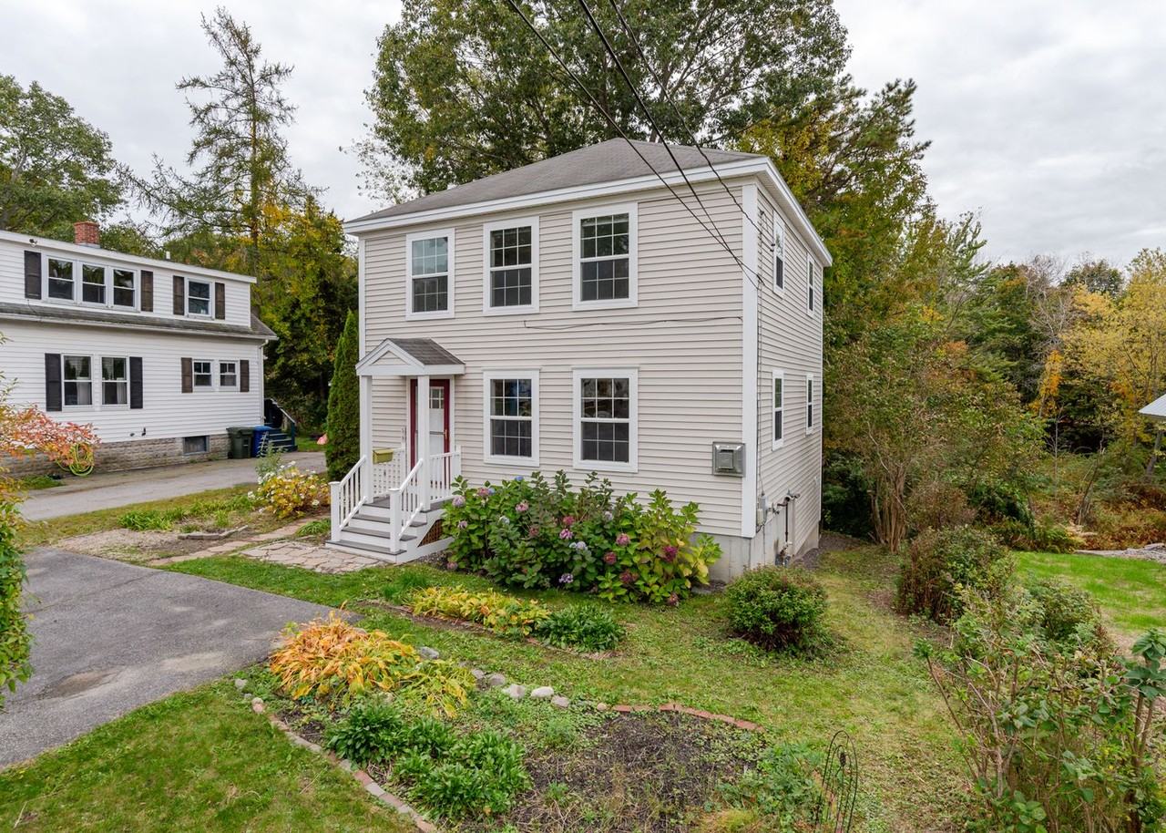 59 Boothby Ave - Photo 5 of 42