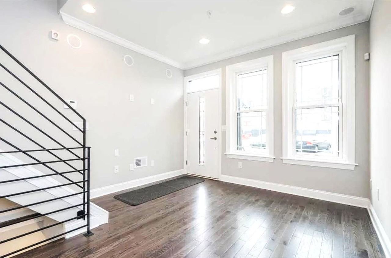 537 Morse St - Photo 4 of 26